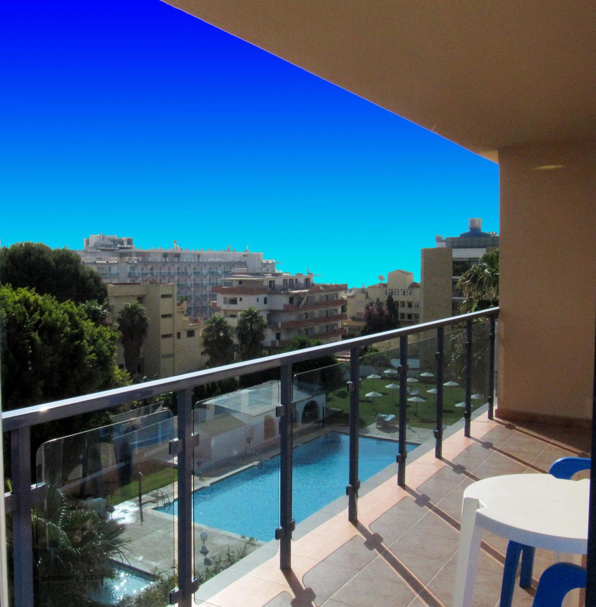 Apartamentos Ms Pepita Benalmadena Bagian luar foto