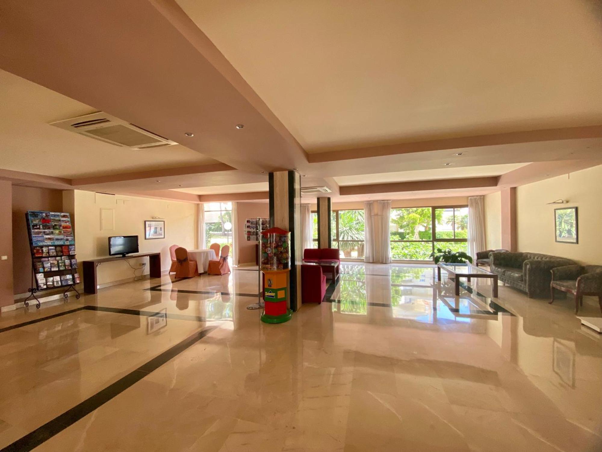 Apartamentos Ms Pepita Benalmadena Bagian luar foto