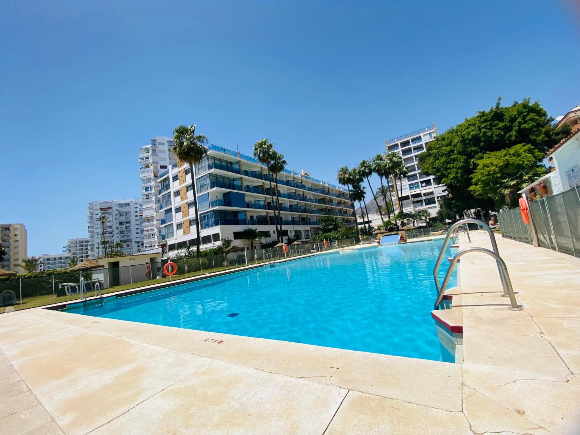 Apartamentos Ms Pepita Benalmadena Bagian luar foto